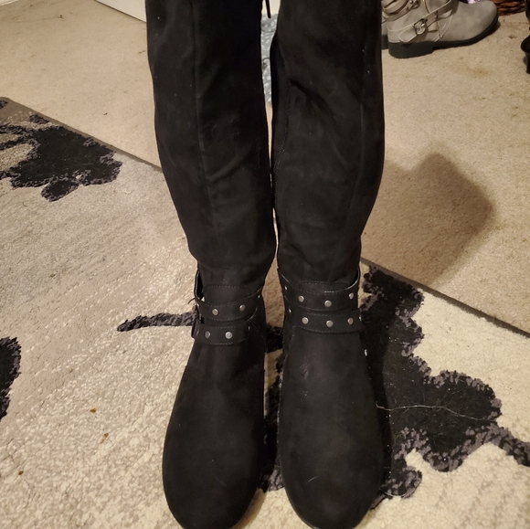 Brand new, never worn, black knee-high boots. - Picture 1 of 4